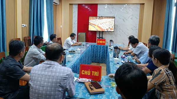 HĐND xã Xã Thiện Tín tham dự Hội nghị trực tuyến “Bình dân học vụ số – Quốc hội số”
