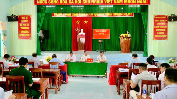 ĐẢNG ỦY XÃ THIỆN TÍN TỔ CHỨC HỘI NGHỊ THỰC HIỆN CÁC QUY TRÌNH VỀ CÔNG TÁC CÁN BỘ