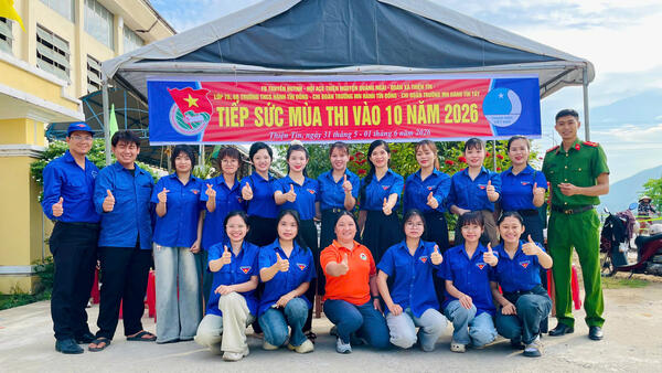 ĐOÀN XÃ THIỆN TÍN “TIẾP SỨC MÙA THI” VÀO LỚP 10 TẠI ĐIỂM TRƯỜNG THPT SỐ 2 NGHĨA HÀNH