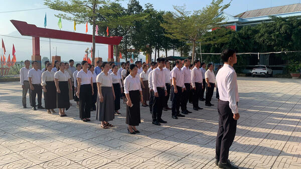 XÃ THIỆN TÍN TỔ CHỨC LỄ CHÀO CỜ THÁNG 10/2026