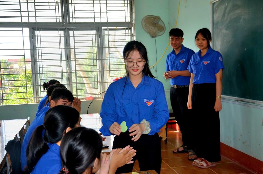 Nâng cao nhận thức của học sinh nông thôn về nghề nghiệp - ảnh 1